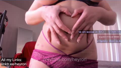 Snapshot of ms_mochii chatting on January 25, 2025, 7:39 pm R o r i SnapChat heyroriv2 wednesday - sunday Noon oclock mountain - 5pm mountain online show from January 25, 2025, 7:39 pm