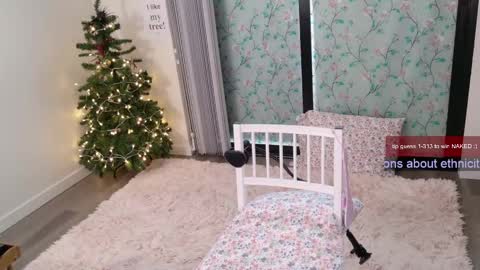 Snapshot of ms_mochii chatting on February 20, 2025, 10:48 pm R o r i SnapChat heyroriv2 wednesday - sunday Noon oclock mountain - 5pm mountain online show from February 20, 2025, 10:48 pm