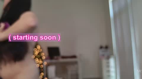 Snapshot of ms_mochii chatting on July 10, 2026, 6:10 pm R o r i SnapChat heyroriv2 wednesday - sunday Noon oclock mountain - 5pm mountain online show from July 10, 2026, 6:10 pm