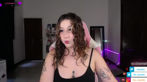 Manuela3 online show from June 7, 2026, 6:33 pm