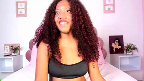 Snapshot of ms_zozi_ chatting on March 3, 2026, 2:12 pm Ms zozi online show from March 3, 2026, 2:12 pm