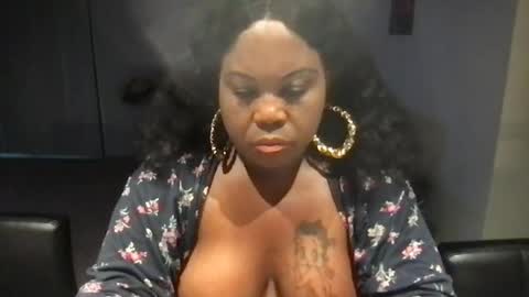 Snapshot of msjonemillion chatting on July 23, 2026, 7:01 pm Chocolate Candy Stick online show from July 23, 2026, 7:01 pm