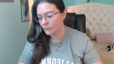 Jossie online show from June 21, 2026, 3:31 am