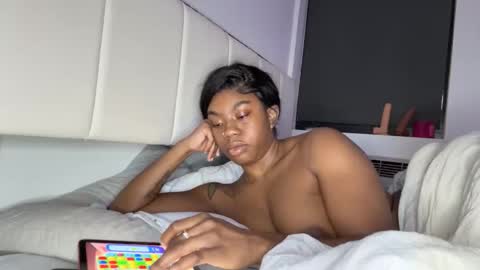 mskitty000 online show from March 5, 2026, 11:23 pm