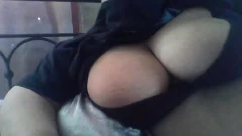 Snapshot of mslany chatting on February 22, 2026, 5:44 pm mslany online show from February 22, 2026, 5:44 pm