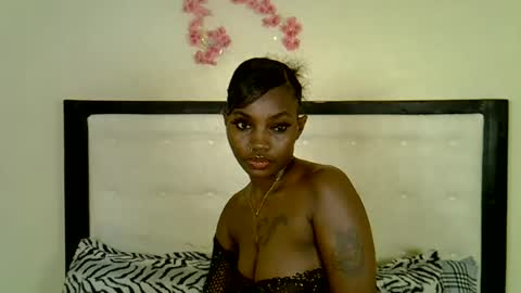 msred_xoxo online show from August 4, 2026, 2:37 am