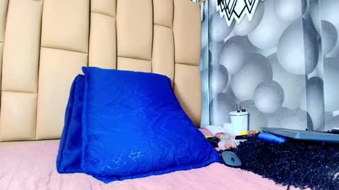 Snapshot of mss_samy chatting on October 1, 2025, 3:12 am MARIA ANTONELLA 3 online show from October 1, 2025, 3:12 am