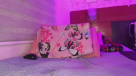 Snapshot of mssburbuja chatting on February 5, 2025, 9:15 am Manuela online show from February 5, 2025, 9:15 am