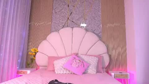 Manuela  online show from July 30, 2026, 3:16 am
