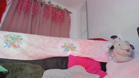 Snapshot of msschloee chatting on October 6, 2025, 11:02 pm Chloe new account online show from October 6, 2025, 11:02 pm