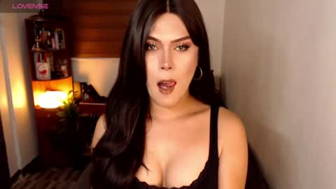 Snapshot of msveeyxo1 chatting on July 18, 2026, 3:05 pm Veey online show from July 18, 2026, 3:05 pm