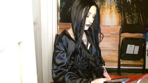 Snapshot of msvioletx chatting on March 4, 2025, 11:54 pm MsVioletx online show from March 4, 2025, 11:54 pm