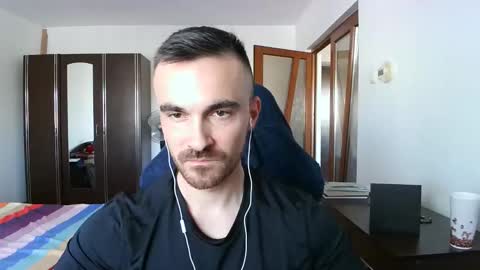 Victor online show from October 25, 2025, 11:40 am