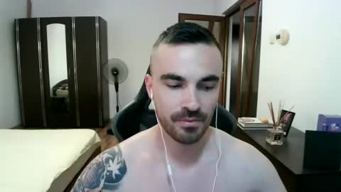 Snapshot of mu5clemania chatting on July 20, 2026, 5:37 pm Victor online show from July 20, 2026, 5:37 pm
