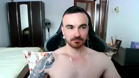 Snapshot of mu5clemania chatting on July 22, 2026, 5:21 am Victor online show from July 22, 2026, 5:21 am