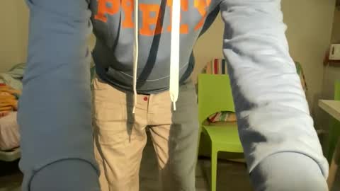 Snapshot of much_fun1 chatting on October 19, 2025, 2:07 pm much_fun1 online show from October 19, 2025, 2:07 pm