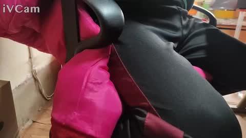 Snapshot of muchachosam chatting on December 8, 2024, 8:36 pm zenon online show from December 8, 2024, 8:36 pm