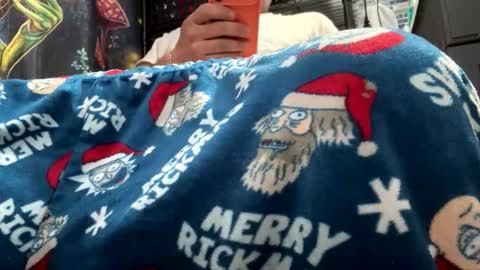 Snapshot of muecapr chatting on December 1, 2025, 12:10 pm Freakyt online show from December 1, 2025, 12:10 pm