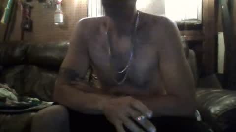 Snapshot of muffdiver718 chatting on July 21, 2026, 5:21 am Muffdiver online show from July 21, 2026, 5:21 am