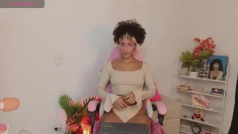 HEY GUYS IF YOU LIKE SEXY SHOW YOU ARE IN THE CORRECT PLACE CU WENESDAY PVT OPEN   TRANSMISSION TIME 5 PM - 10 PM COLOMBIA online show from May 5, 2026, 1:46 am