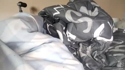 Snapshot of mulato44 chatting on January 6, 2025, 11:07 am Laly online show from January 6, 2025, 11:07 am