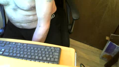 Snapshot of muller520 chatting on June 28, 2026, 4:07 am muller520 online show from June 28, 2026, 4:07 am