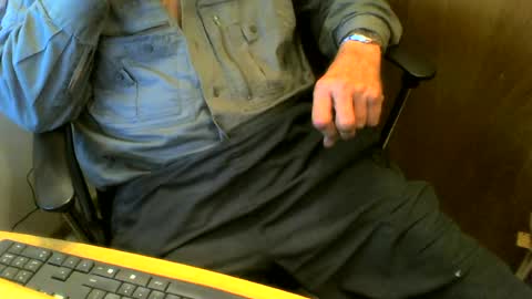 Snapshot of muller520 chatting on July 28, 2026, 7:39 pm muller520 online show from July 28, 2026, 7:39 pm