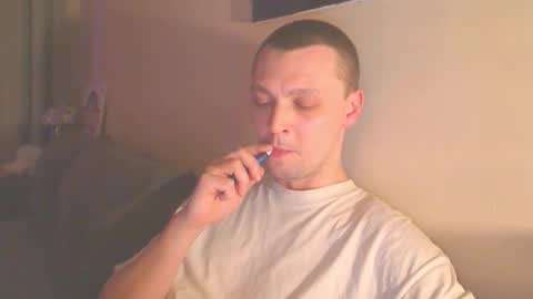 Snapshot of multiply1 chatting on October 21, 2025, 1:06 am Erik online show from October 21, 2025, 1:06 am