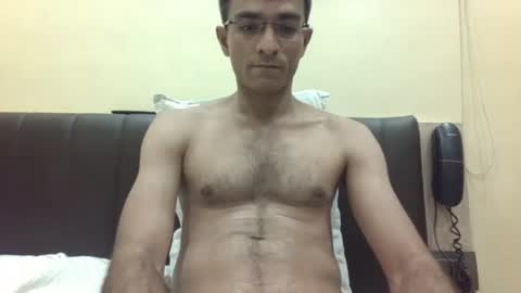 Snapshot of mumbaimonster8inch chatting on January 1, 2025, 1:26 am rajesh engineer online show from January 1, 2025, 1:26 am