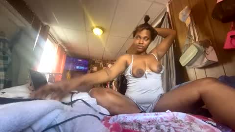 Snapshot of mumnxdor chatting on April 17, 2026, 1:25 pm mumnxdor online show from April 17, 2026, 1:25 pm