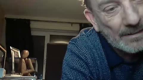 Snapshot of munch10 chatting on January 25, 2025, 8:10 pm munch10 online show from January 25, 2025, 8:10 pm