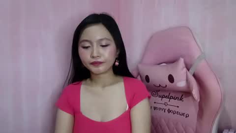 Snapshot of muoisteeley chatting on June 10, 2026, 8:13 am Riley online show from June 10, 2026, 8:13 am