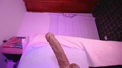 Tell me Sofi  online show from September 22, 2025, 3:08 am