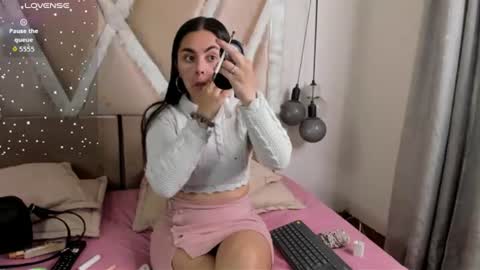 muriell_69 online show from June 13, 2026, 12:36 pm