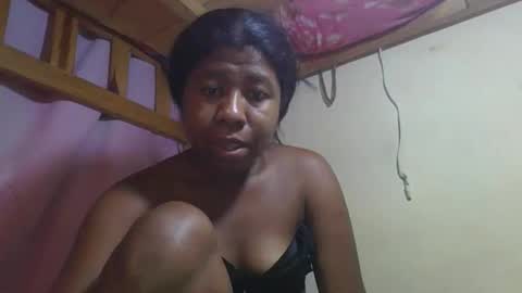 Snapshot of murielleee chatting on March 20, 2026, 9:19 pm murielleee online show from March 20, 2026, 9:19 pm