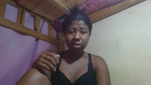 Snapshot of murielleee chatting on March 24, 2026, 7:35 am murielleee online show from March 24, 2026, 7:35 am