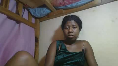 Snapshot of murielleee chatting on March 26, 2026, 8:31 am murielleee online show from March 26, 2026, 8:31 am