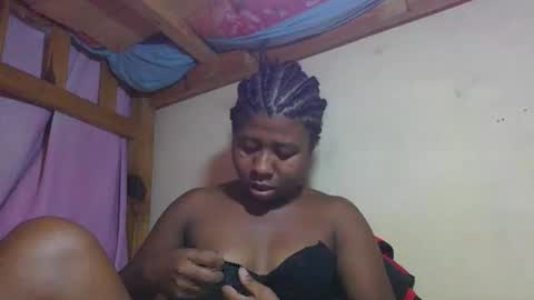 Snapshot of murielleee chatting on March 30, 2026, 8:26 am murielleee online show from March 30, 2026, 8:26 am