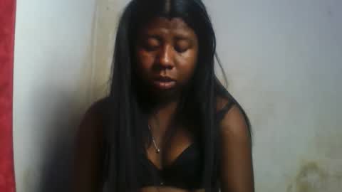 Snapshot of murielleee chatting on May 8, 2026, 8:19 am murielleee online show from May 8, 2026, 8:19 am
