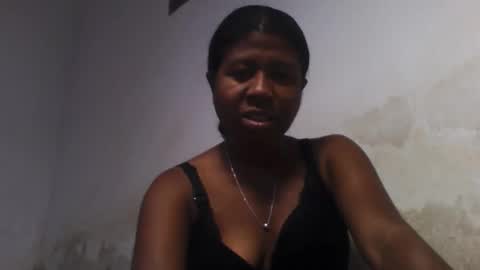 Snapshot of murielleee chatting on May 14, 2026, 8:43 am murielleee online show from May 14, 2026, 8:43 am