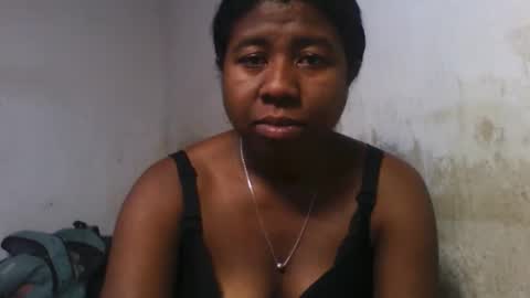 Snapshot of murielleee chatting on May 15, 2026, 12:56 pm murielleee online show from May 15, 2026, 12:56 pm