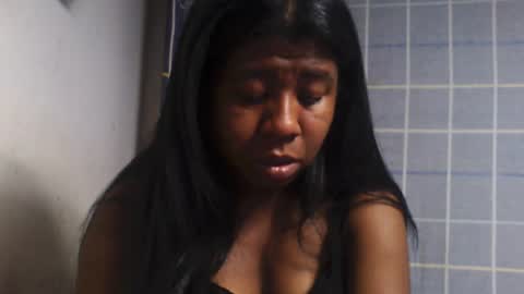 Snapshot of murielleee chatting on June 19, 2026, 6:56 pm murielleee online show from June 19, 2026, 6:56 pm