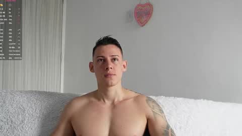muscle_king_cum online show from March 12, 2026, 1:50 pm