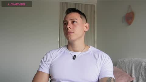 Snapshot of muscle_king_cum chatting on May 27, 2026, 12:57 pm muscle_king_cum online show from May 27, 2026, 12:57 pm
