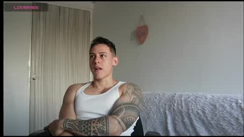 Snapshot of muscle_king_cum chatting on June 1, 2026, 1:57 pm muscle_king_cum online show from June 1, 2026, 1:57 pm