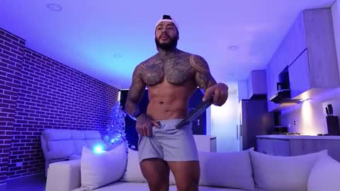Snapshot of muscle_man19 chatting on December 5, 2025, 12:47 pm Nick online show from December 5, 2025, 12:47 pm