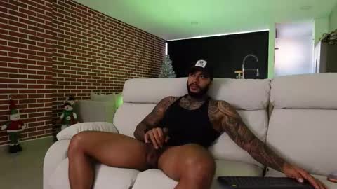 Snapshot of muscle_man19 chatting on December 22, 2025, 12:24 pm Nick online show from December 22, 2025, 12:24 pm