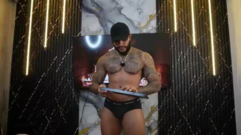 Snapshot of muscle_man19 chatting on May 14, 2026, 5:14 am Nick online show from May 14, 2026, 5:14 am
