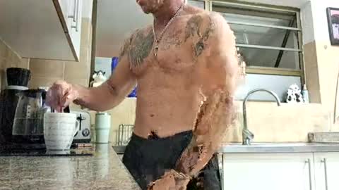 muscledaddy69s online show from July 8, 2026, 2:38 am