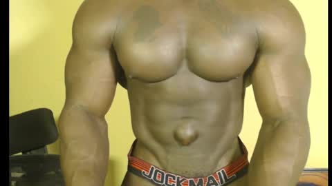musclegod23 online show from February 26, 2025, 11:59 pm